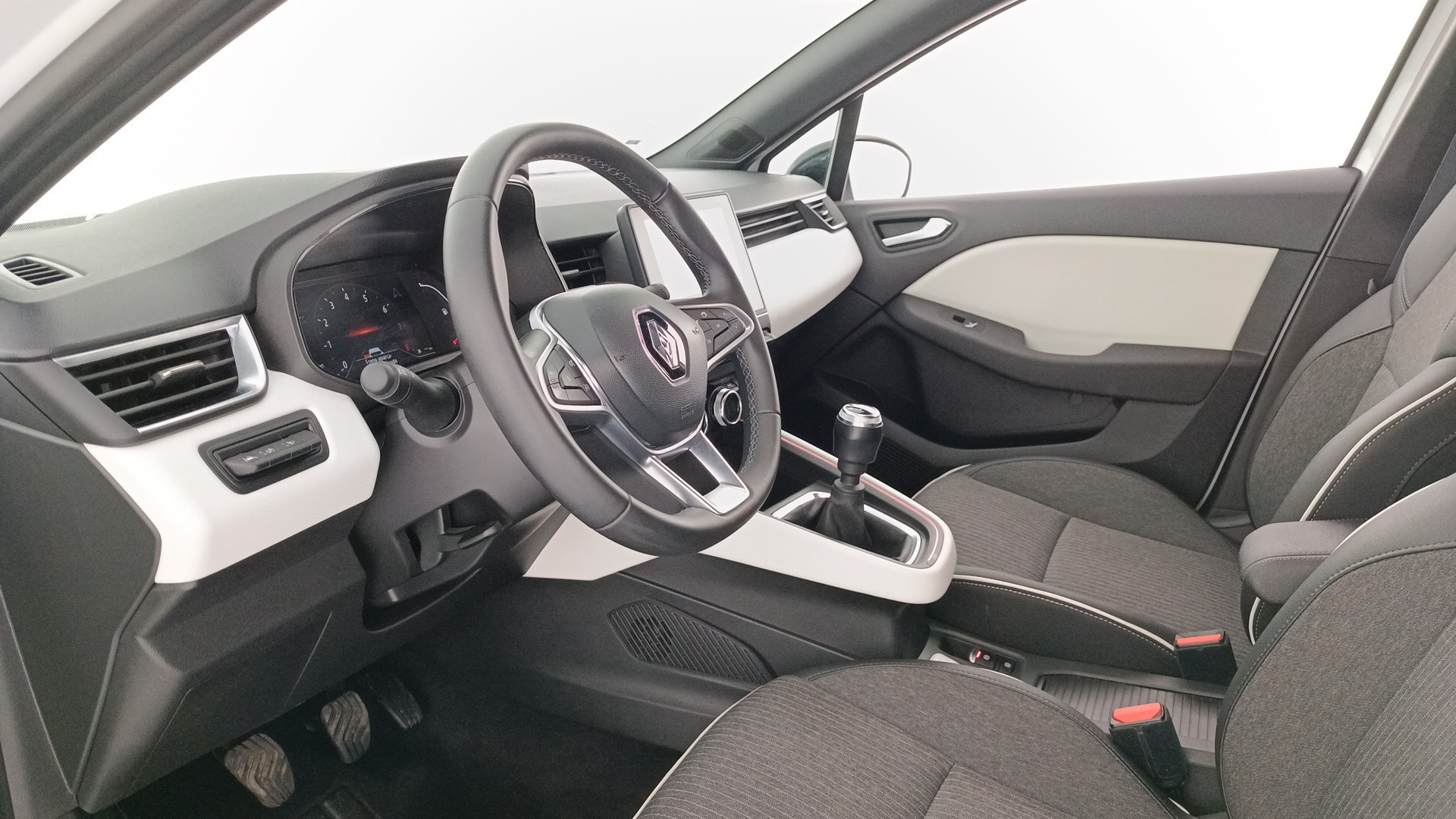 Renault Clio Techno TCe 103 kW (140 CV) - 11