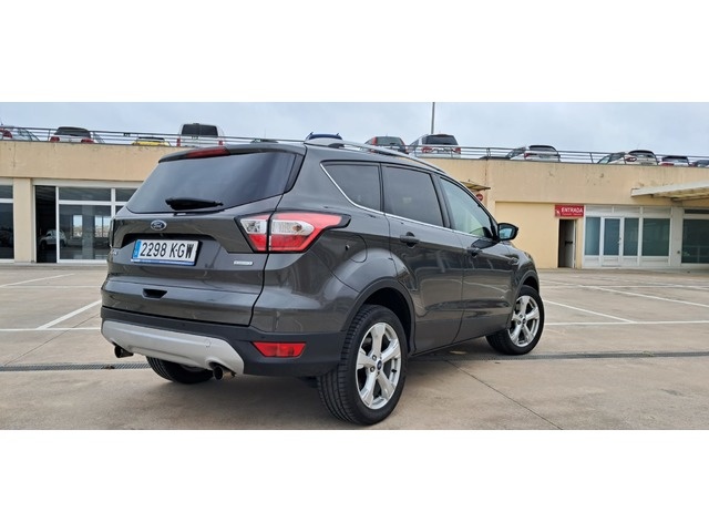 FordKuga 1.5 EcoBoost S&S Titanium 4x4 Auto 132 kW (180 CV) Vehículo usado en Barcelona - 5 FordKuga 1.5 EcoBoost S&S Titanium 4x4 Auto 132 kW (180 CV) Vehículo usado en Barcelona - 5