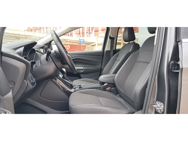 FordKuga 1.5 EcoBoost S&S Titanium 4x4 Auto 132 kW (180 CV) Vehículo usado en Barcelona - 8 FordKuga 1.5 EcoBoost S&S Titanium 4x4 Auto 132 kW (180 CV) Vehículo usado en Barcelona - 8