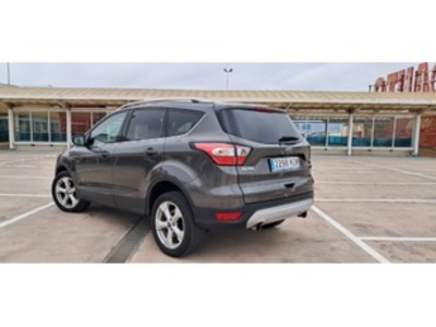 Ford Kuga 1.5 EcoBoost S&S Titanium 4x4 Auto 132 kW (180 CV) Ford Kuga 1.5 EcoBoost S&S Titanium 4x4 Auto 132 kW (180 CV)