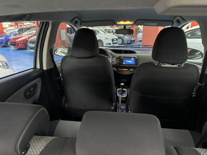 ToyotaYaris 100H Advance 74 kW (100 CV) Vehículo usado en Barcelona - 13 ToyotaYaris 100H Advance 74 kW (100 CV) Vehículo usado en Barcelona - 13