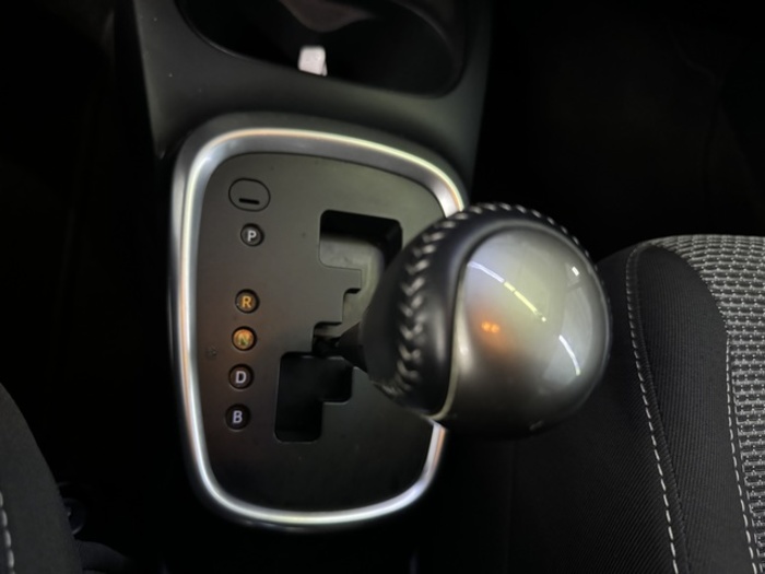 ToyotaYaris 100H Advance 74 kW (100 CV) Vehículo usado en Barcelona - 23 ToyotaYaris 100H Advance 74 kW (100 CV) Vehículo usado en Barcelona - 23