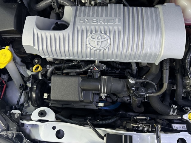 ToyotaYaris 100H Advance 74 kW (100 CV) Vehículo usado en Barcelona - 27