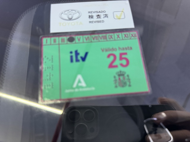 ToyotaYaris 100H Advance 74 kW (100 CV) Vehículo usado en Barcelona - 28