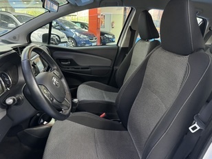 Toyota Yaris 100H Advance 74 kW (100 CV) Toyota Yaris 100H Advance 74 kW (100 CV)
