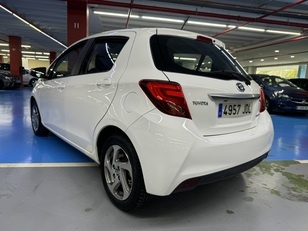 Toyota Yaris 100H Advance 74 kW (100 CV) Toyota Yaris 100H Advance 74 kW (100 CV)