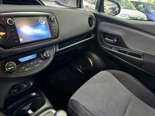 Toyota Yaris 100H Advance 74 kW (100 CV) Toyota Yaris 100H Advance 74 kW (100 CV)