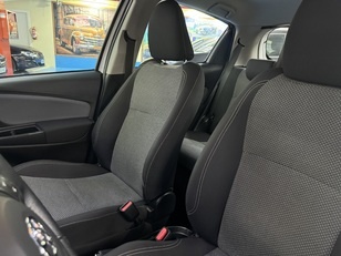 Toyota Yaris 100H Advance 74 kW (100 CV) Toyota Yaris 100H Advance 74 kW (100 CV)