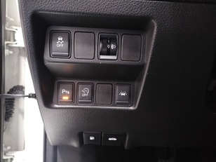 Nissan Qashqai 1.2 DIG-T S&S N-TEC 4x2 85 kW (115 CV) Nissan Qashqai 1.2 DIG-T S&S N-TEC 4x2 85 kW (115 CV)