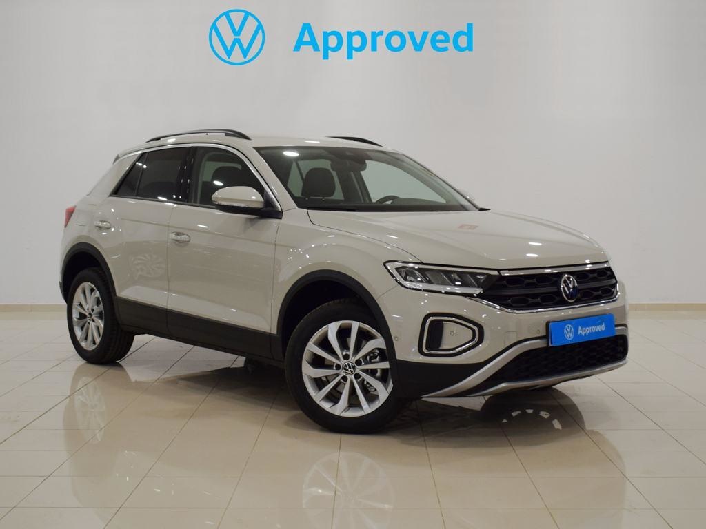 Volkswagen T-Roc ``Más`` 1.0 TSI 81 kW (110 CV) KM0 en Badajoz