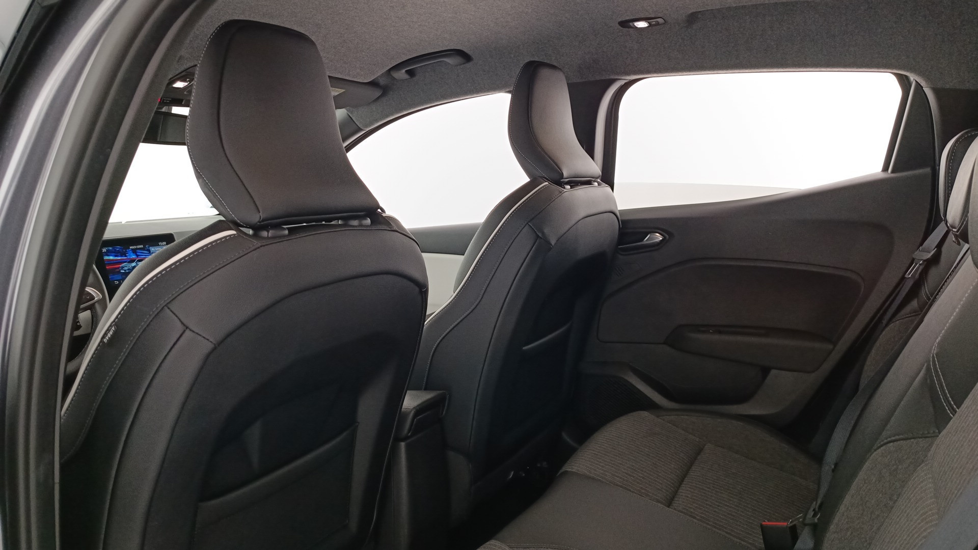 Renault Clio Techno TCe 103 kW (140 CV) - 10