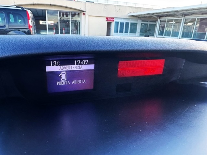 MazdaCX-7 2.2 CRTD Active 127 kW (173 CV) Vehículo usado en Barcelona - 16 MazdaCX-7 2.2 CRTD Active 127 kW (173 CV) Vehículo usado en Barcelona - 16