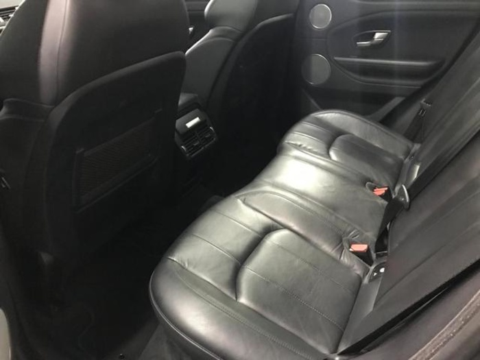 Land RoverRange Rover Evoque 2.0L TD4 SE Dynamic 4x4 110 kW (150 CV) Vehículo usado en Barcelona - 23 Land RoverRange Rover Evoque 2.0L TD4 SE Dynamic 4x4 110 kW (150 CV) Vehículo usado en Barcelona - 23