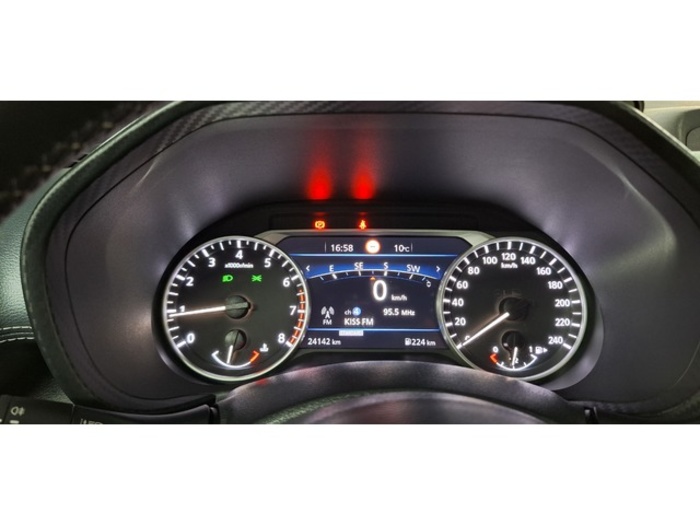 NissanJuke DIG-T N-Connecta 4x2 84 kW (114 CV) Vehículo usado en Barcelona - 13 NissanJuke DIG-T N-Connecta 4x2 84 kW (114 CV) Vehículo usado en Barcelona - 13