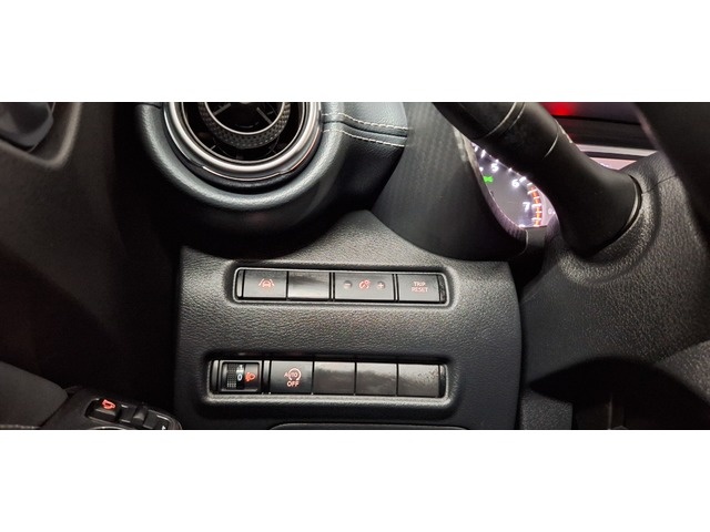 NissanJuke DIG-T N-Connecta 4x2 84 kW (114 CV) Vehículo usado en Barcelona - 26