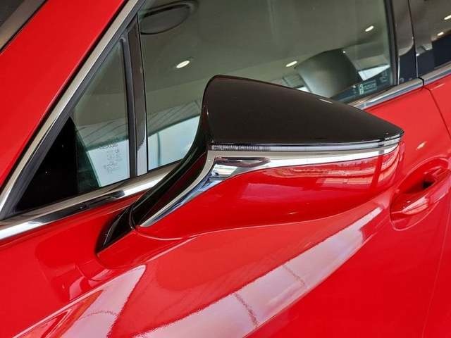 Lexus UX 250h Business 2WD 135 kW (184 CV) Vehículo usado en Madrid - 29 Lexus UX 250h Business 2WD 135 kW (184 CV) Vehículo usado en Madrid - 29