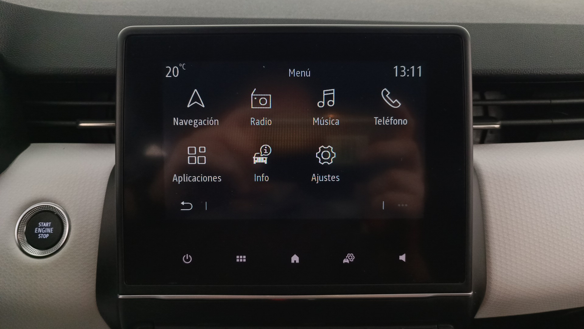 Renault Clio Techno TCe 103 kW (140 CV) - 16 Renault Clio Techno TCe 103 kW (140 CV) - 16