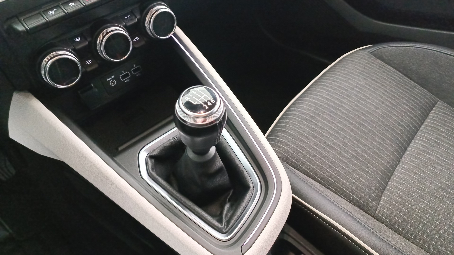 Renault Clio Techno TCe 103 kW (140 CV) - 25