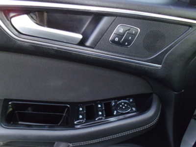 Ford S-Max 2.0 TDCI Titanium 110 kW (150 CV) Ford S-Max 2.0 TDCI Titanium 110 kW (150 CV)