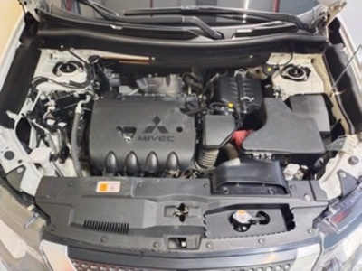 Mitsubishi Outlander 200 MPI Motion 2WD CVT 110 kW (150 CV) Mitsubishi Outlander 200 MPI Motion 2WD CVT 110 kW (150 CV)