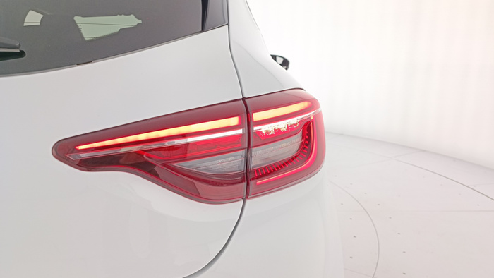 Renault Clio Techno TCe 103 kW (140 CV) - 8 Renault Clio Techno TCe 103 kW (140 CV) - 8