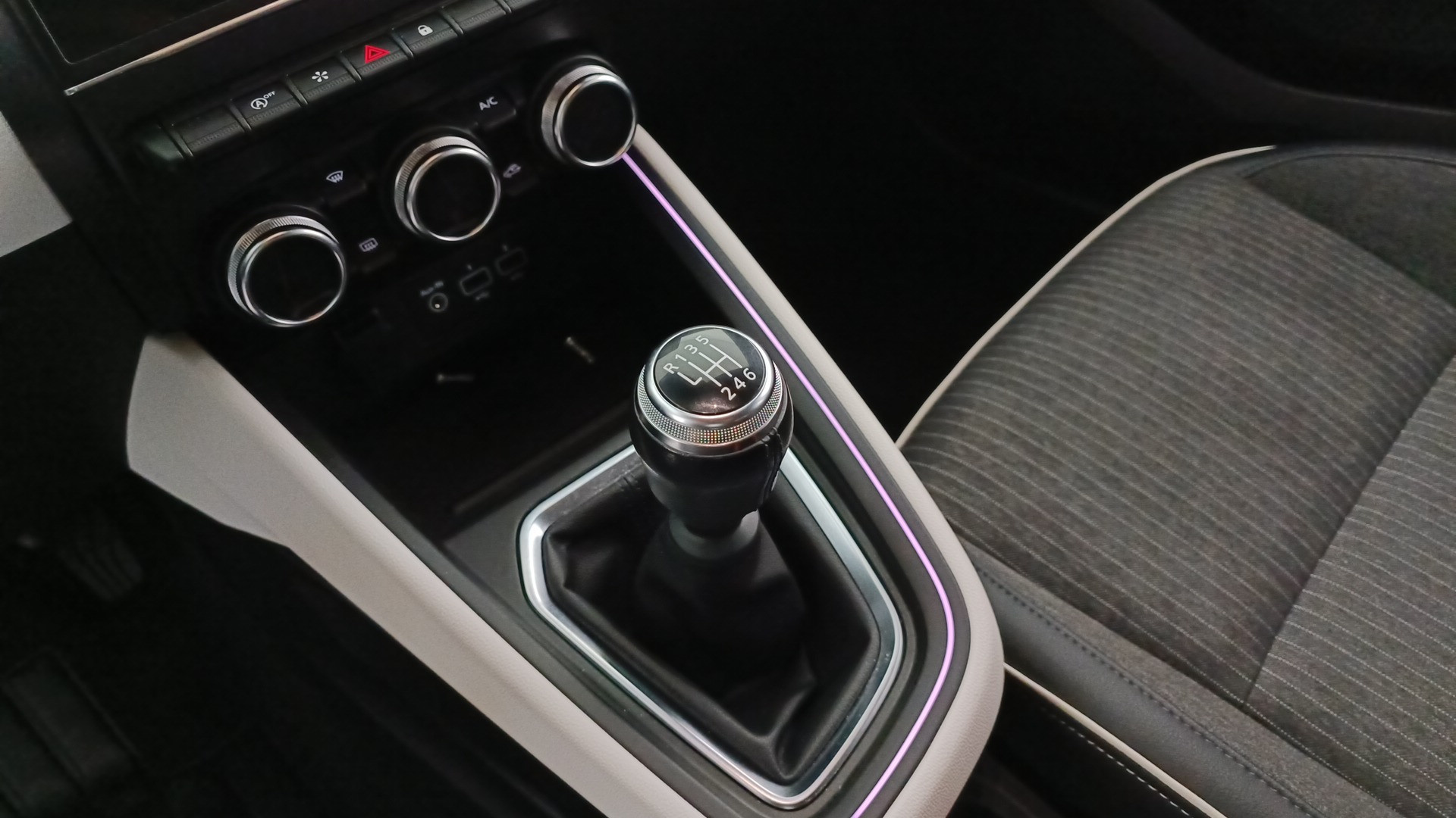 Renault Clio Techno TCe 103 kW (140 CV) - 21