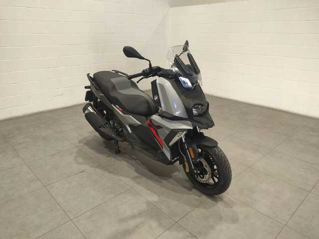 BMW Motorrad  C 400 Xthumbs4