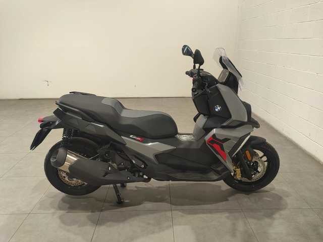 BMW Motorrad  C 400 Xthumbs5