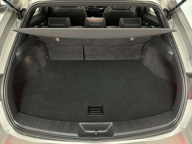 Lexus UX 250h Premium 135 kW (184 CV) Vehículo usado en Madrid - 25