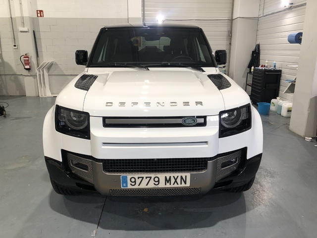 Land Rover Defender 90 3.0D I6 MHEV X-Dynamic SE 4WD AT 183 kW (249 CV)