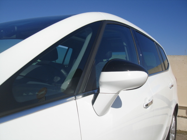 OpelZafira Tourer 2.0 CDTi Selective 96 kW (130 CV) Vehículo usado en Barcelona - 8 OpelZafira Tourer 2.0 CDTi Selective 96 kW (130 CV) Vehículo usado en Barcelona - 8