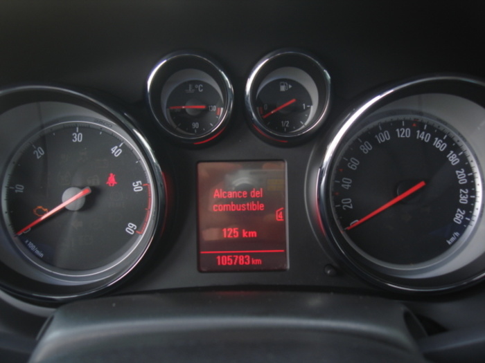 OpelZafira Tourer 2.0 CDTi Selective 96 kW (130 CV) Vehículo usado en Barcelona - 20 OpelZafira Tourer 2.0 CDTi Selective 96 kW (130 CV) Vehículo usado en Barcelona - 20