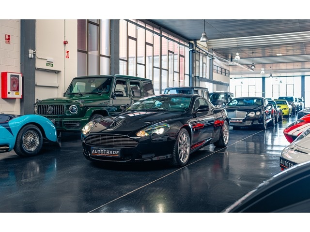 Aston MartinDB9 5.9 Coupé Touchtronic 2 331 kW (450 CV)