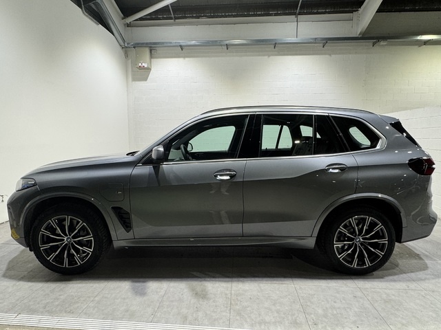 BMW xDrive50e xLine 360 kW (489 CV) X5thumbs3