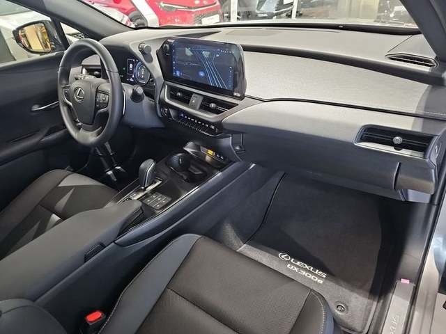 Lexus UX 300e Executive 150 kW (204 CV) Vehículo usado en Madrid - 8 Lexus UX 300e Executive 150 kW (204 CV) Vehículo usado en Madrid - 8