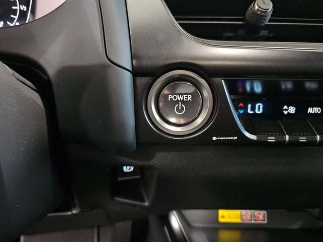 Lexus UX 300e Executive 150 kW (204 CV) Vehículo usado en Madrid - 19