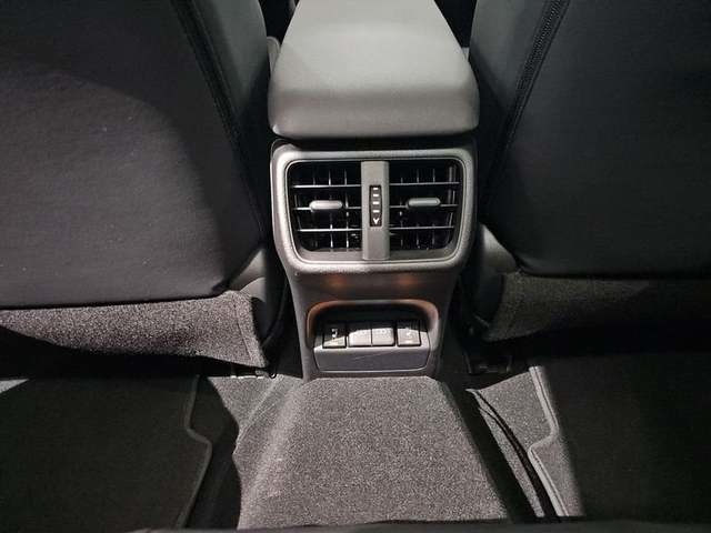 Lexus UX 300e Executive 150 kW (204 CV) Vehículo usado en Madrid - 32