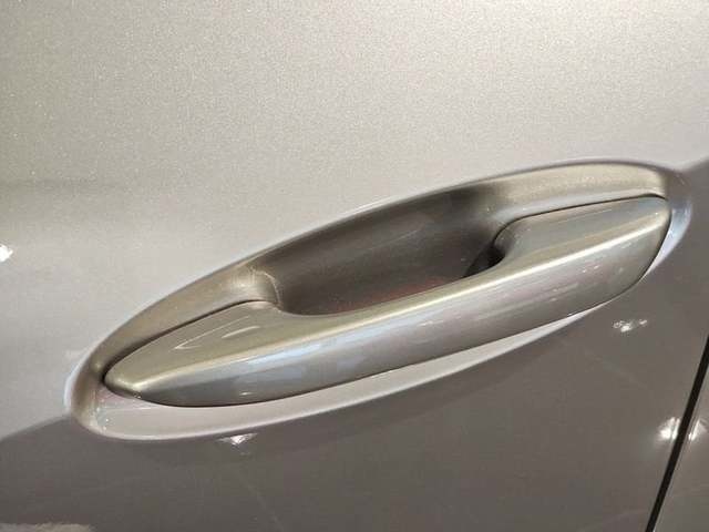 Lexus UX 300e Executive 150 kW (204 CV) Vehículo usado en Madrid - 38