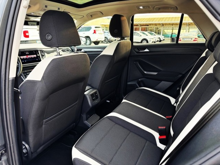 VolkswagenT-Roc Sport 2.0 TSI 4Motion 140 kW (190 CV) DSG Vehículo usado en Barcelona - 8 VolkswagenT-Roc Sport 2.0 TSI 4Motion 140 kW (190 CV) DSG Vehículo usado en Barcelona - 8