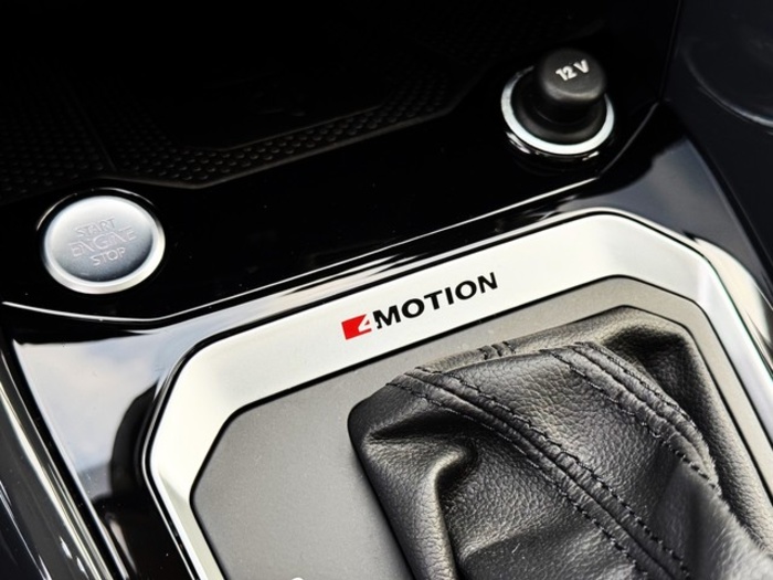 VolkswagenT-Roc Sport 2.0 TSI 4Motion 140 kW (190 CV) DSG Vehículo usado en Barcelona - 32 VolkswagenT-Roc Sport 2.0 TSI 4Motion 140 kW (190 CV) DSG Vehículo usado en Barcelona - 32