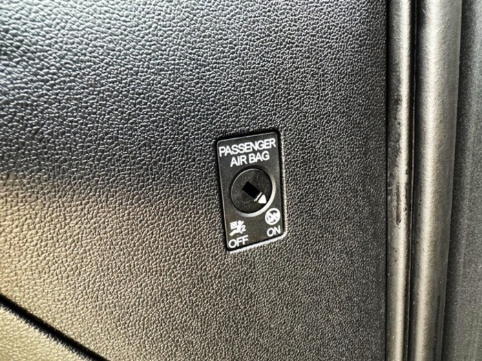 VolkswagenT-Roc Sport 2.0 TSI 4Motion 140 kW (190 CV) DSG Vehículo usado en Barcelona - 36 VolkswagenT-Roc Sport 2.0 TSI 4Motion 140 kW (190 CV) DSG Vehículo usado en Barcelona - 36