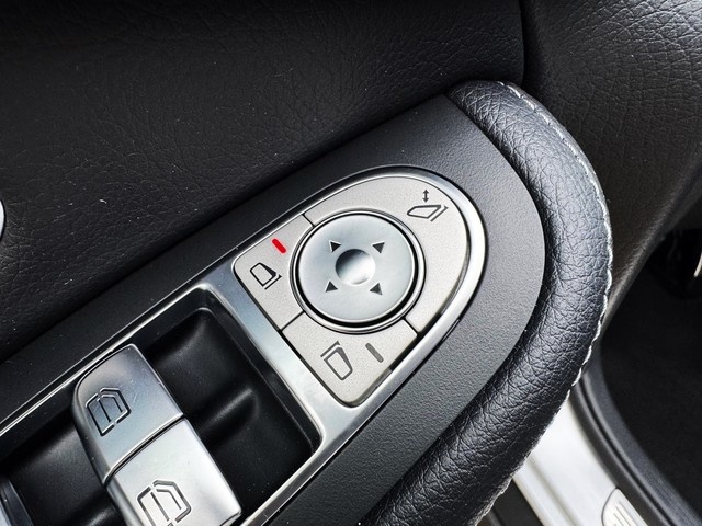 Mercedes-BenzGLC 220 d 4Matic 125 kW (170 CV) Vehículo usado en Barcelona - 15 Mercedes-BenzGLC 220 d 4Matic 125 kW (170 CV) Vehículo usado en Barcelona - 15