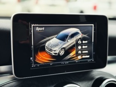 Mercedes-Benz GLC 220 d 4Matic 125 kW (170 CV) Mercedes-Benz GLC 220 d 4Matic 125 kW (170 CV)