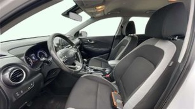 Hyundai Kona 1.0 TGDi Essence 4x2 88 kW (120 CV) Hyundai Kona 1.0 TGDi Essence 4x2 88 kW (120 CV)