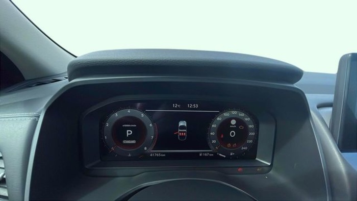 NissanQashqai DIG-T 140 mHEV N-Connecta 4x2 103 kW (140 CV) Vehículo usado en Barcelona - 13 NissanQashqai DIG-T 140 mHEV N-Connecta 4x2 103 kW (140 CV) Vehículo usado en Barcelona - 13