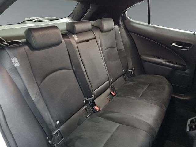 Lexus UX 250h Premium 135 kW (184 CV) Vehículo usado en Madrid - 7 Lexus UX 250h Premium 135 kW (184 CV) Vehículo usado en Madrid - 7