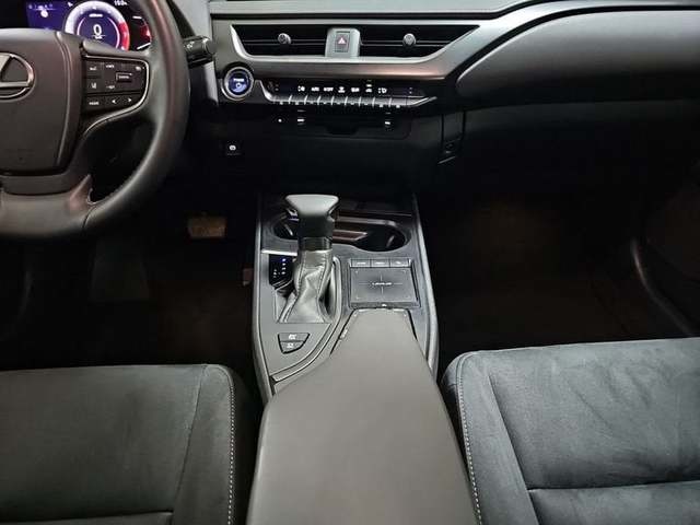 Lexus UX 250h Premium 135 kW (184 CV) Vehículo usado en Madrid - 8 Lexus UX 250h Premium 135 kW (184 CV) Vehículo usado en Madrid - 8