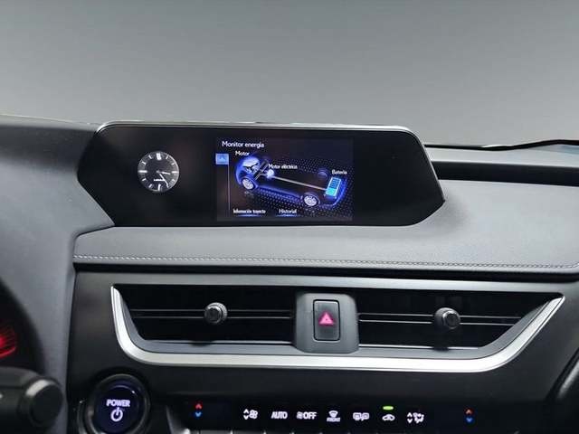 Lexus UX 250h Premium 135 kW (184 CV) Vehículo usado en Madrid - 10