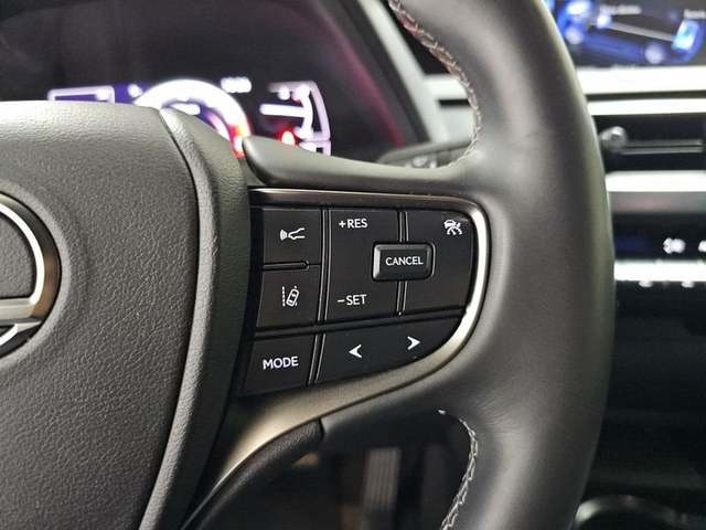 Lexus UX 250h Premium 135 kW (184 CV) Vehículo usado en Madrid - 15 Lexus UX 250h Premium 135 kW (184 CV) Vehículo usado en Madrid - 15