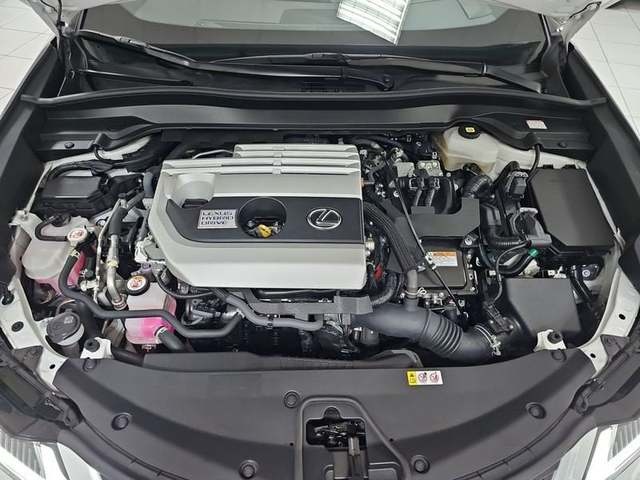 Lexus UX 250h Premium 135 kW (184 CV) Vehículo usado en Madrid - 21 Lexus UX 250h Premium 135 kW (184 CV) Vehículo usado en Madrid - 21